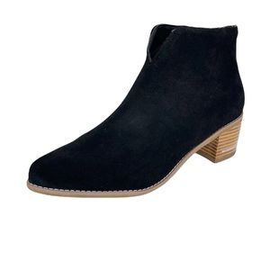 New Aqua College Emily Black Suede ankle boots, size 8